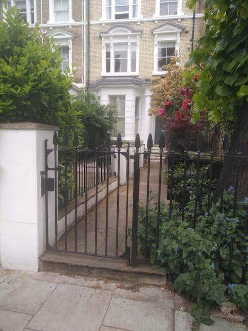 Апартаменты Superior 5* Kensington, London Flat + Free Wi-Fi Экстерьер фото